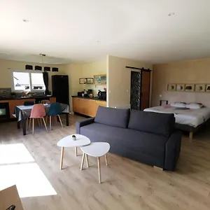 Maison-gîte Au Bord De L'oust Avec Jacuzzi Hébergement de vacances La Chapelle-Neuve